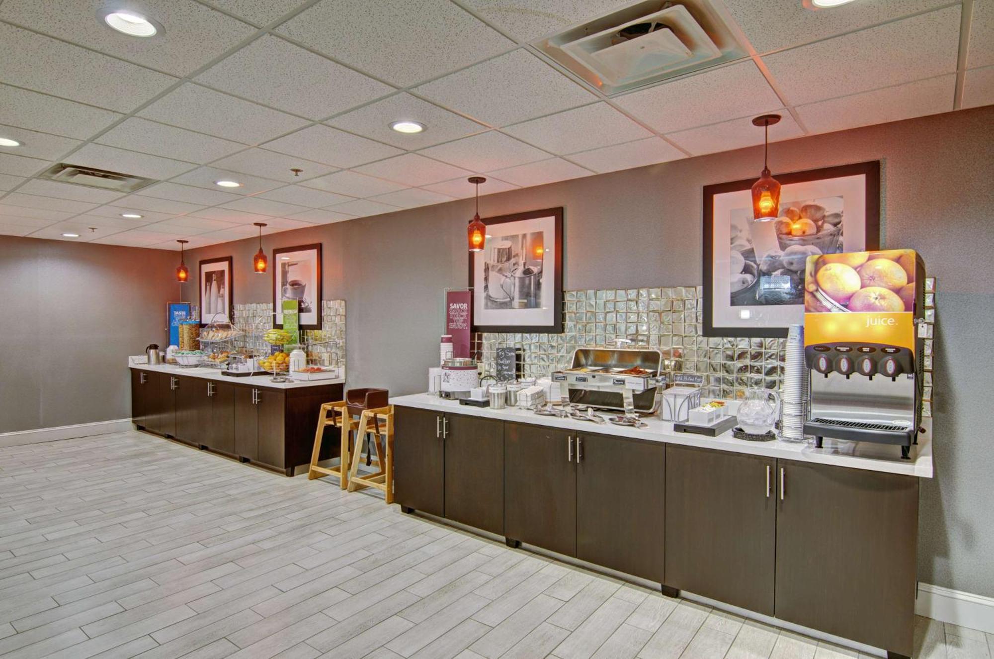 Hampton Inn Salem Eksteriør bilde