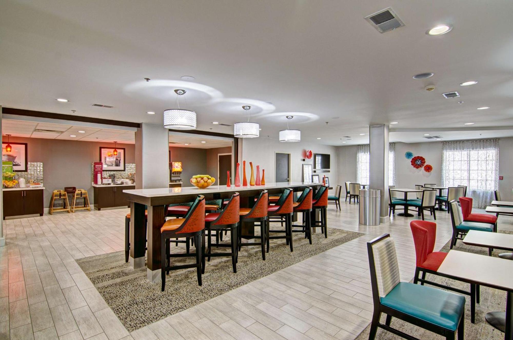 Hampton Inn Salem Eksteriør bilde